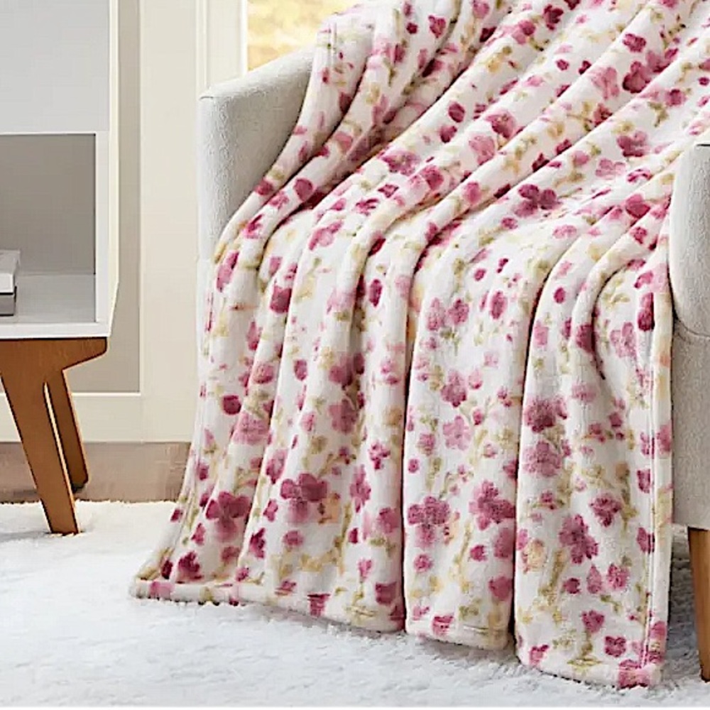 Plush Cherry Blossoms Special Throw Blanket Size 50 x 70 All Seasons Pink Blooms